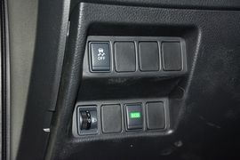 2014款日产奇骏2.0L
