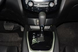 2014款日产奇骏2.0L