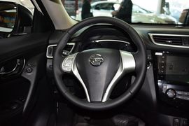 2014款日产奇骏2.0L