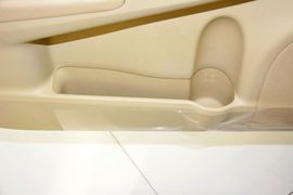 2015款丰田凯美瑞2.5G豪华导航版