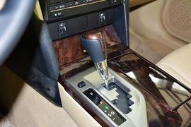 2015款丰田凯美瑞2.5G豪华导航版