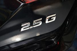 2015款丰田凯美瑞2.5G豪华导航版