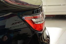 2015款丰田凯美瑞2.5G豪华导航版