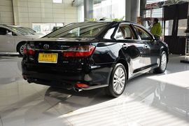 2015款丰田凯美瑞2.5G豪华导航版