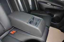 2014款日产轩逸1.6XV