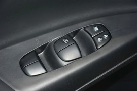 2014款日产轩逸1.6XV