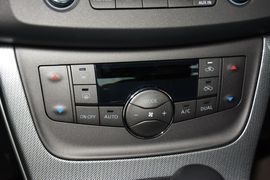 2014款日产轩逸1.6XV