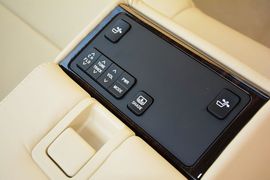 2015款丰田凯美瑞Hybrid