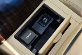 2015款丰田凯美瑞Hybrid