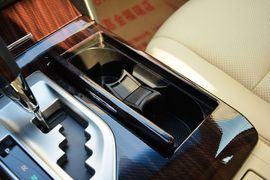 2015款丰田凯美瑞Hybrid