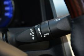 2015款丰田凯美瑞Hybrid