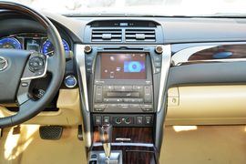 2015款丰田凯美瑞Hybrid