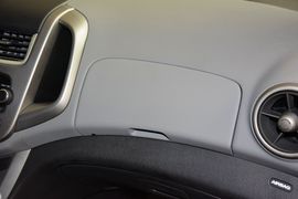 2014款雪佛兰爱唯欧两厢1.4SL