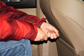 2012款丰田汉兰达2.7L两驱7座精英版到店实拍