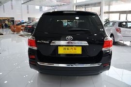 2012款丰田汉兰达2.7L两驱7座精英版