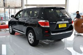 2012款丰田汉兰达2.7L两驱7座精英版