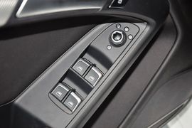 2014款奥迪A5敞篷45TFSI风尚版