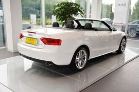 2014款奥迪A5敞篷45TFSI风尚版