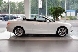 2014款奥迪A5敞篷45TFSI风尚版