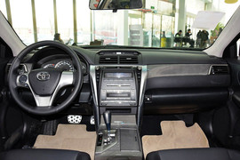 2015款丰田凯美瑞2.0S凌动版