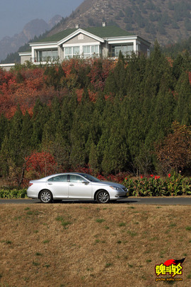 2010款雷克萨斯ES350尊贵版试驾