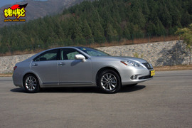 2010款雷克萨斯ES350尊贵版试驾