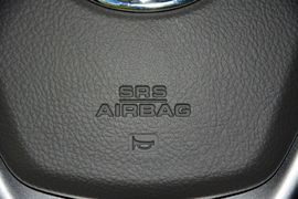 2015款丰田逸致跨界版180E