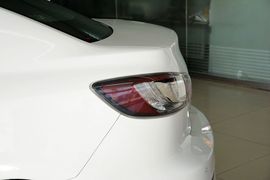 2015款马自达3