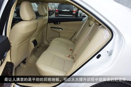 外观/动力提升明显！新款凯美瑞到店实拍