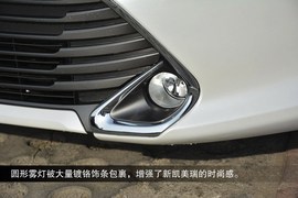 外观/动力提升明显！新款凯美瑞到店实拍