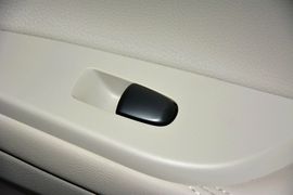 2014款日产骐达1.6L