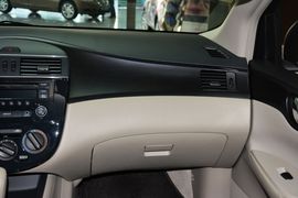 2014款日产骐达1.6L