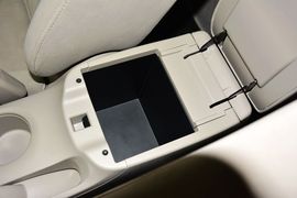 2014款日产骐达1.6L