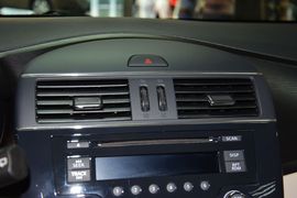 2014款日产骐达1.6L