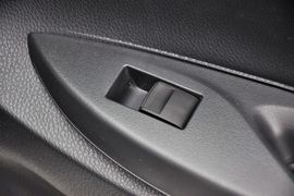 2014款丰田威驰1.5L手动智享版