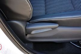 2014款丰田威驰1.5L手动智享版