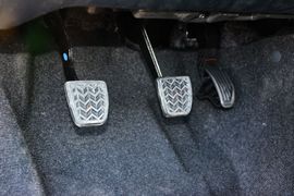 2014款丰田威驰1.5L手动智享版