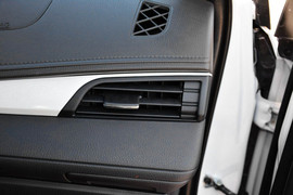 2014款丰田威驰1.5L手动智享版