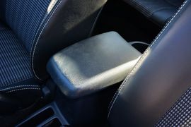 2014款丰田威驰1.5L手动智享版