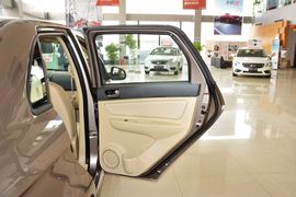 2015款绅宝D20三厢