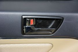 2015款绅宝D20三厢