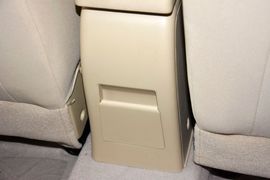 2015款绅宝D20三厢