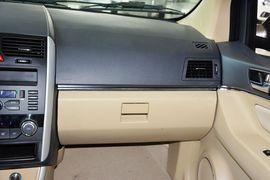 2015款绅宝D20三厢