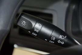 2015款绅宝D20三厢