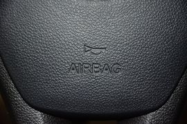 2015款绅宝D20三厢