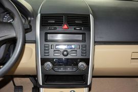 2015款绅宝D20三厢