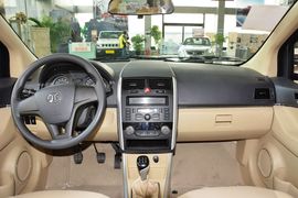 2015款绅宝D20三厢