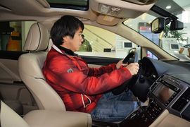 2013款丰田威飒2.7L四驱至尊版