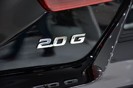 2015款丰田凯美瑞2.0G领先版