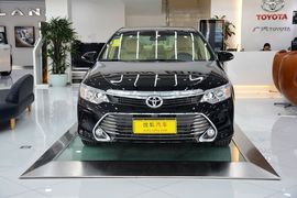 2015款丰田凯美瑞2.0G领先版